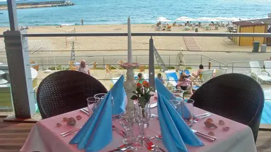 BERLIN GOLDEN BEACH