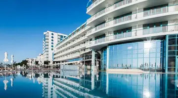 BERLIN GOLDEN BEACH
