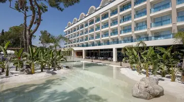 BERRY BLUE HOTEL