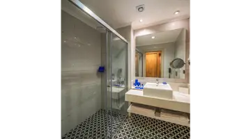 BERRY BLUE HOTEL