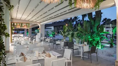 BERRY BLUE HOTEL