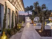 BERRY BLUE HOTEL
