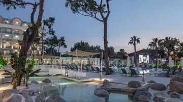 BERRY BLUE HOTEL