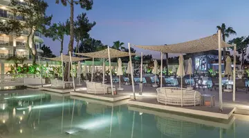 BERRY BLUE HOTEL