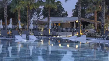 BERRY BLUE HOTEL