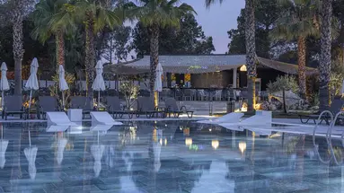 BERRY BLUE HOTEL