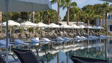 BERRY BLUE HOTEL