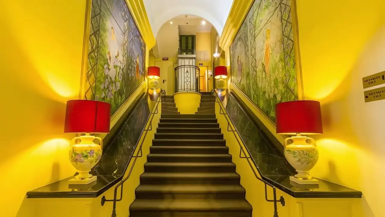 Best Western Art Deco