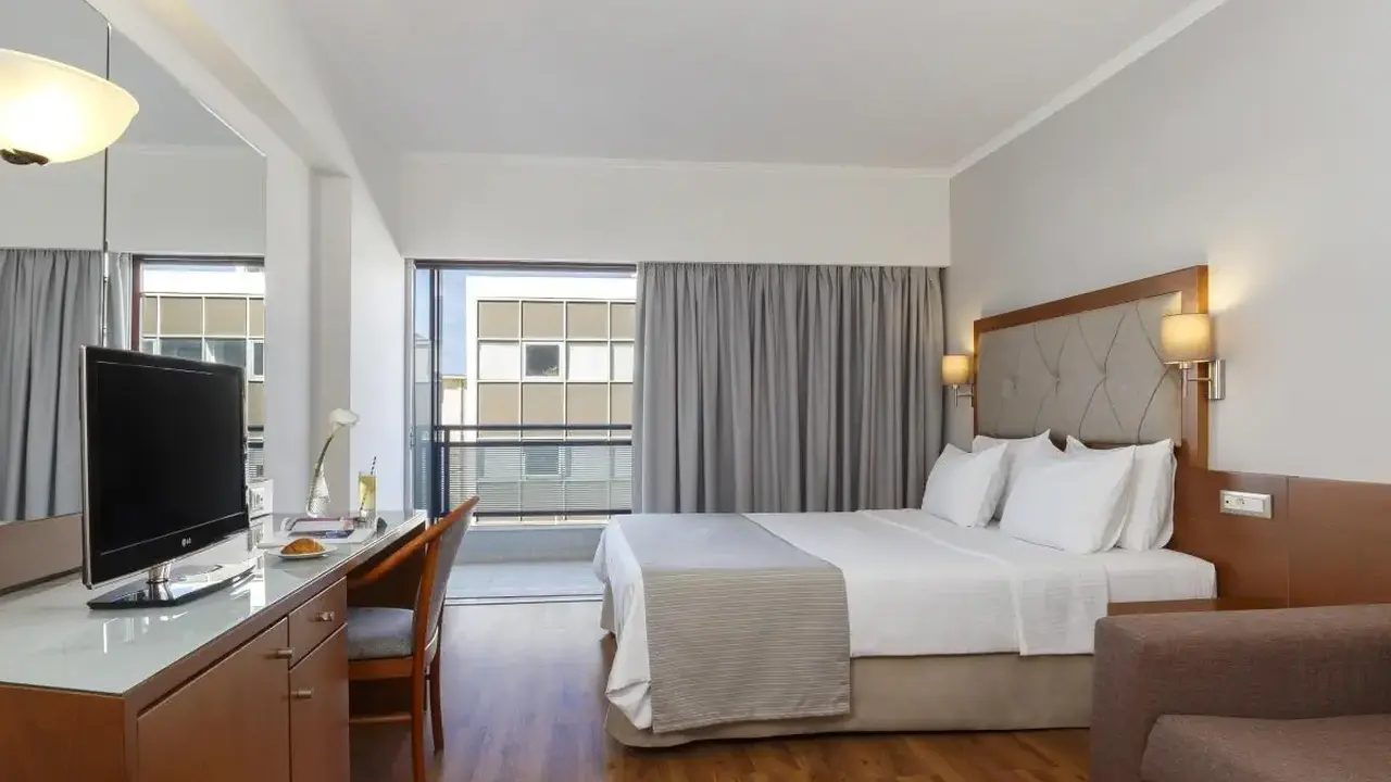 BEST WESTERN PLAZA HOTEL