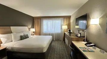 Best Western Plus Atlantic Beach Resort