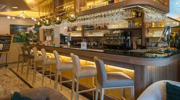 Best Western Plus Hotel F