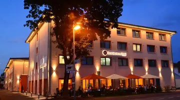 Best Western Plus Hotel F