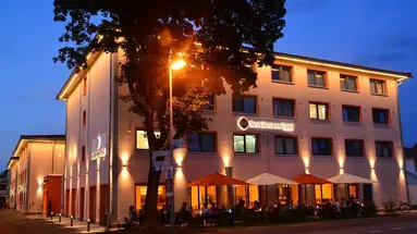 Best Western Plus Hotel F