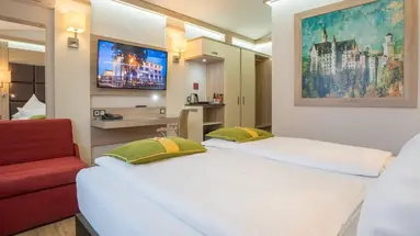 Best Western Plus Hotel F