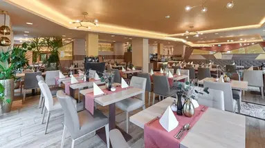 Best Western Plus Hotel F
