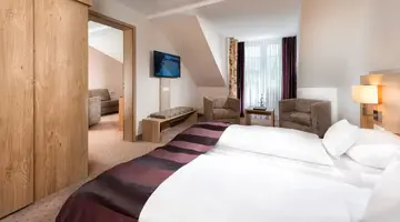Best Western Plus Hotel W