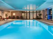Best Western Plus Hotel W
