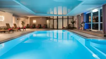 Best Western Plus Hotel W