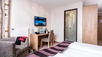 Best Western Plus Hotel W