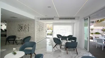 Best Western Plus Larco Hotel