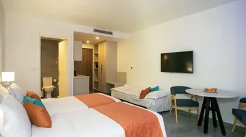 Best Western Plus Larco Hotel