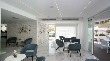 Best Western Plus Larco Hotel