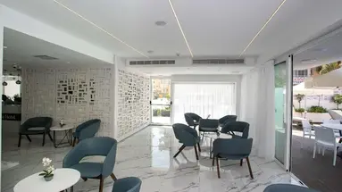 Best Western Plus Larco Hotel