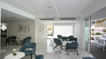 Best Western Plus Larco Hotel