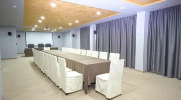 Best Western Plus Premium Inn