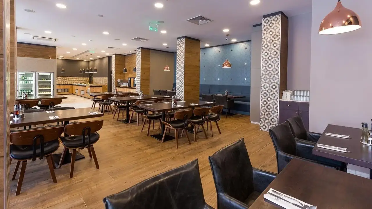 Best Western PLUS Premium Inn