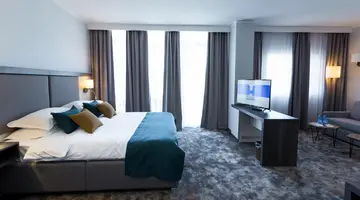 Best Western Plus Premium Inn
