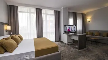 Best Western Plus Premium Inn