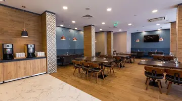 Best Western Plus Premium Inn