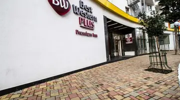 Best Western Plus Premium Inn