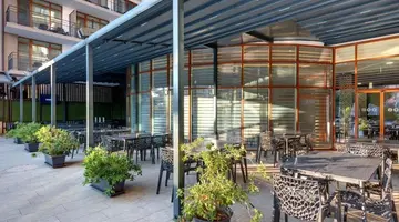 Best Western Plus Premium Inn