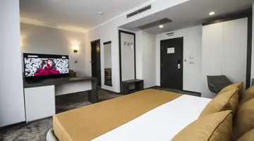 Best Western Plus Premium Inn