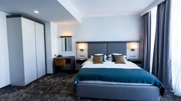 Best Western Plus Premium Inn