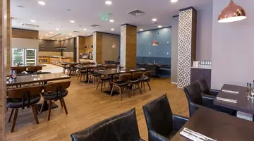 Best Western Plus Premium Inn