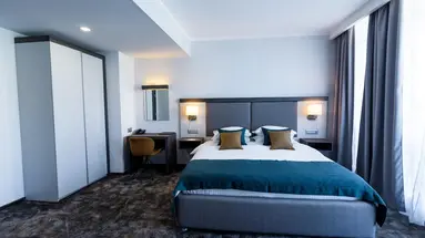 Best Western Plus Premium Inn