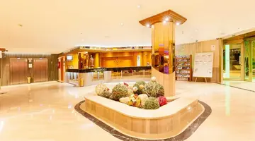 BEVERLY PARK HOTEL & SPA