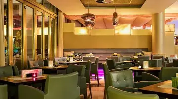 BEVERLY PARK HOTEL & SPA