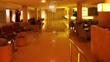 BEVERLY PARK HOTEL & SPA