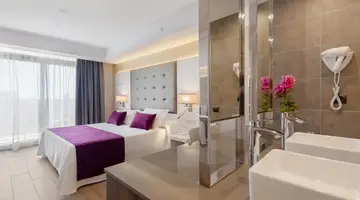 BEVERLY PARK HOTEL & SPA