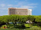 BEVERLY PARK HOTEL & SPA