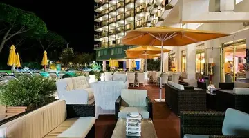 BEVERLY PARK HOTEL & SPA