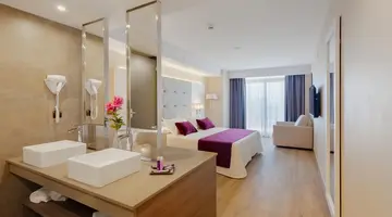 Beverly Park & Spa