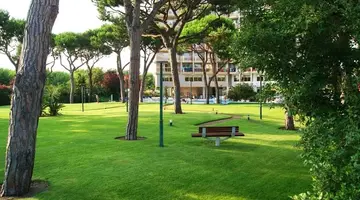 Beverly Park & Spa