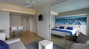 BG Hotel Tonga Tower
