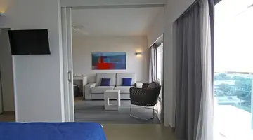 BG Hotel Tonga Tower