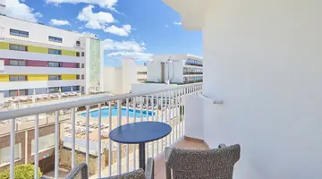 Bikini Universal Hotel